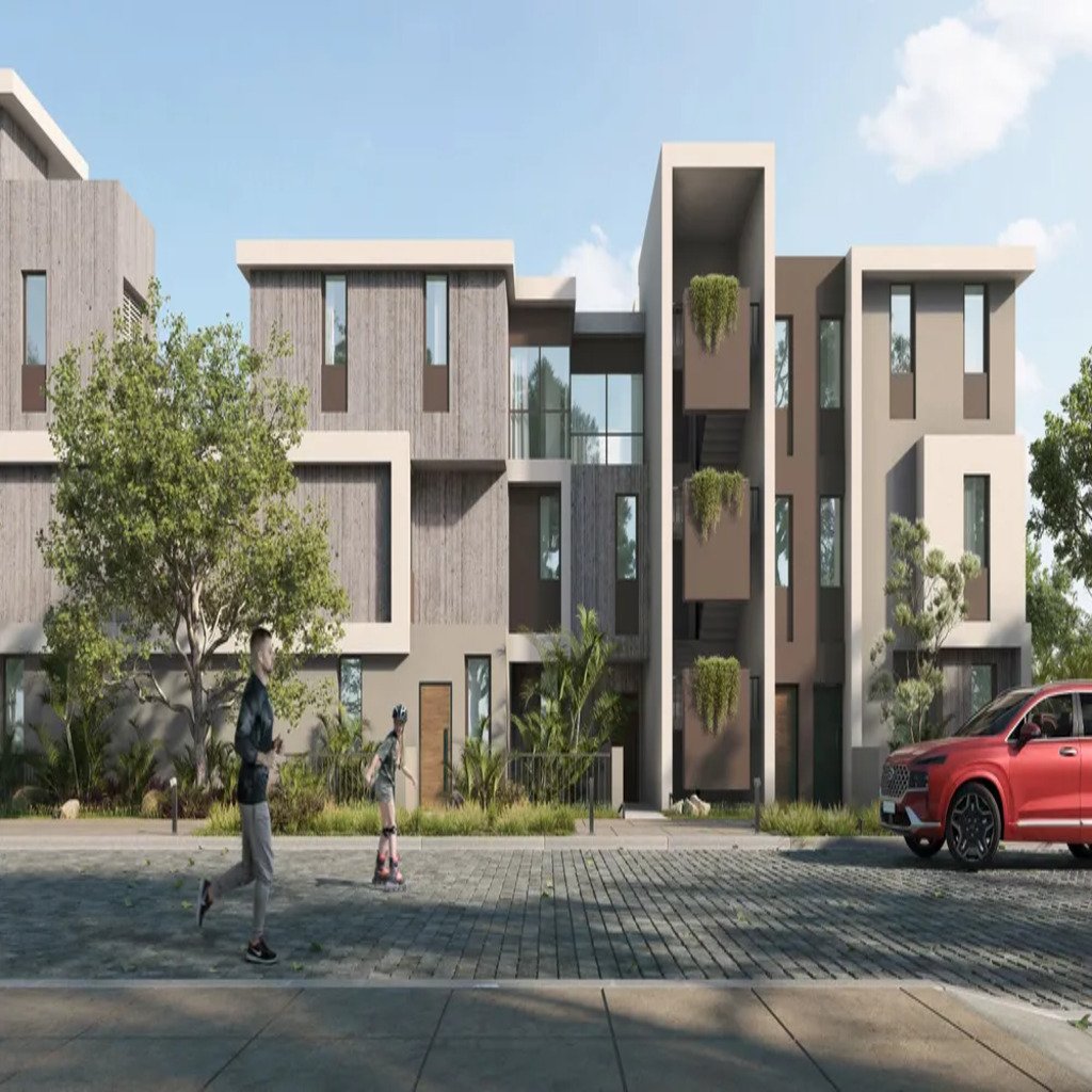 Solana East - 1 -